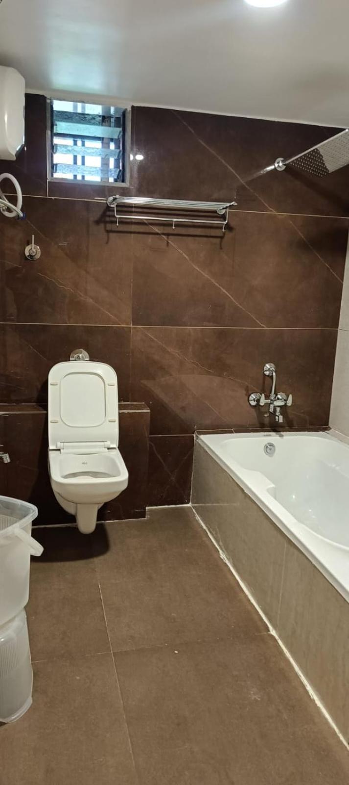 Hotel Royal Square Gandhinagar Dış mekan fotoğraf