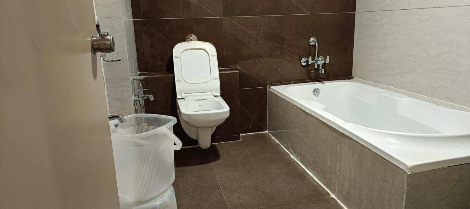 Hotel Royal Square Gandhinagar Dış mekan fotoğraf