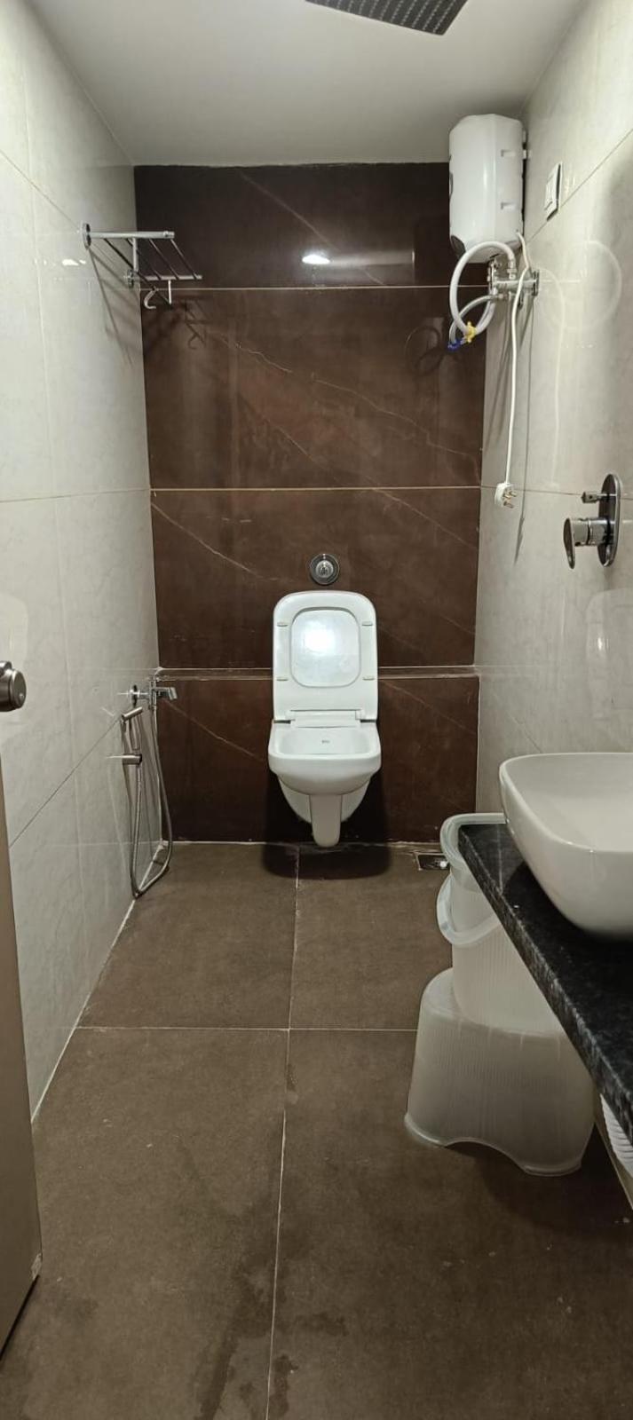 Hotel Royal Square Gandhinagar Dış mekan fotoğraf